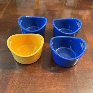 Rachael Ray Stoneware Blue and Yellow 10-oz Ramekins Small Bowls